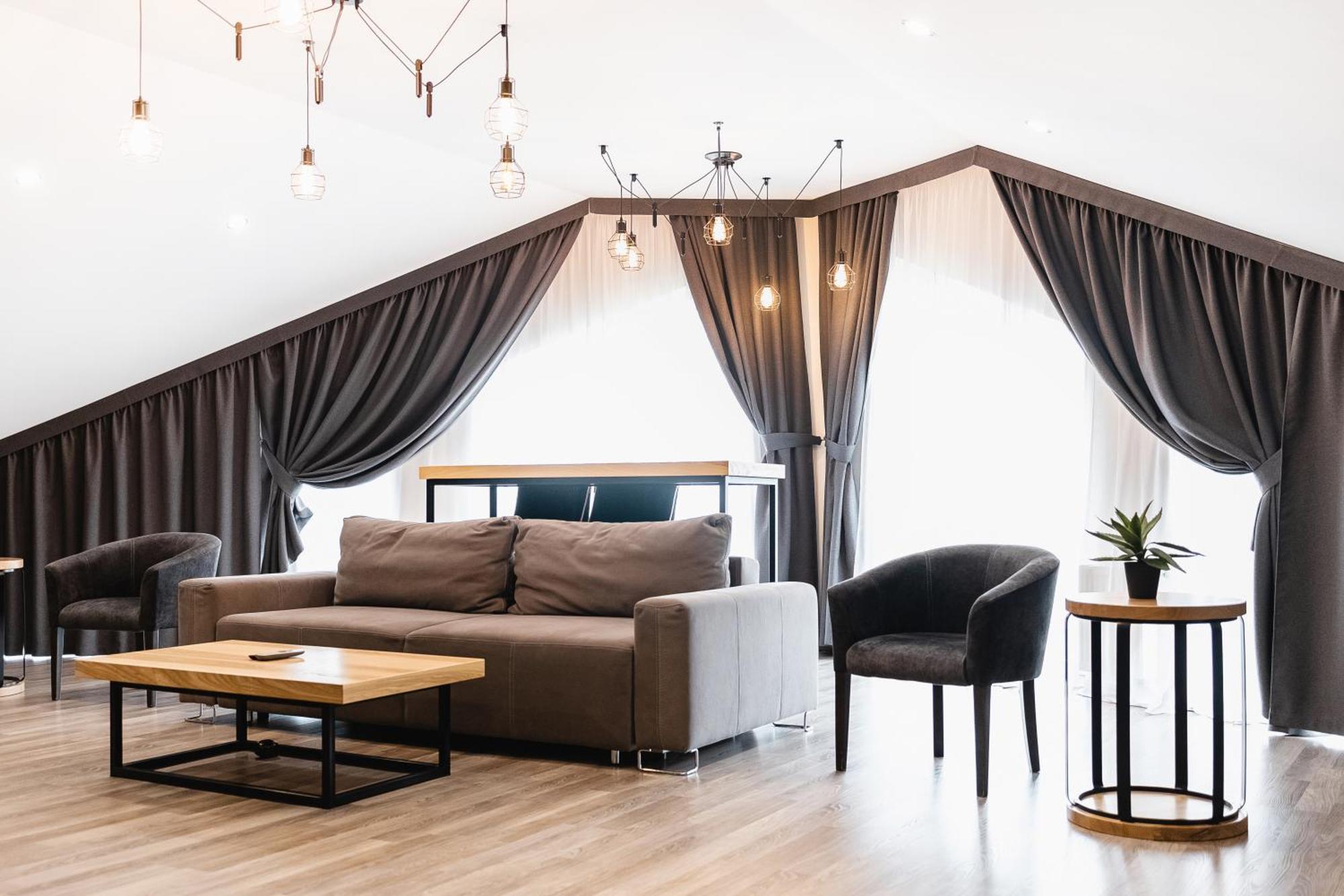 Geography Hotel Veresneve Bagian luar foto